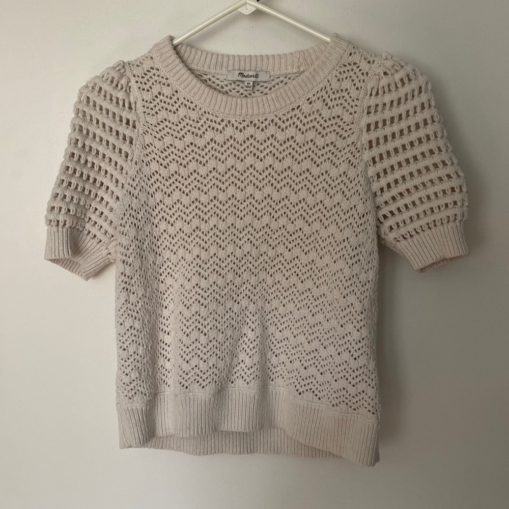 Cute crochet T-shirt! Only worn a few times, but it’s too small for me now!